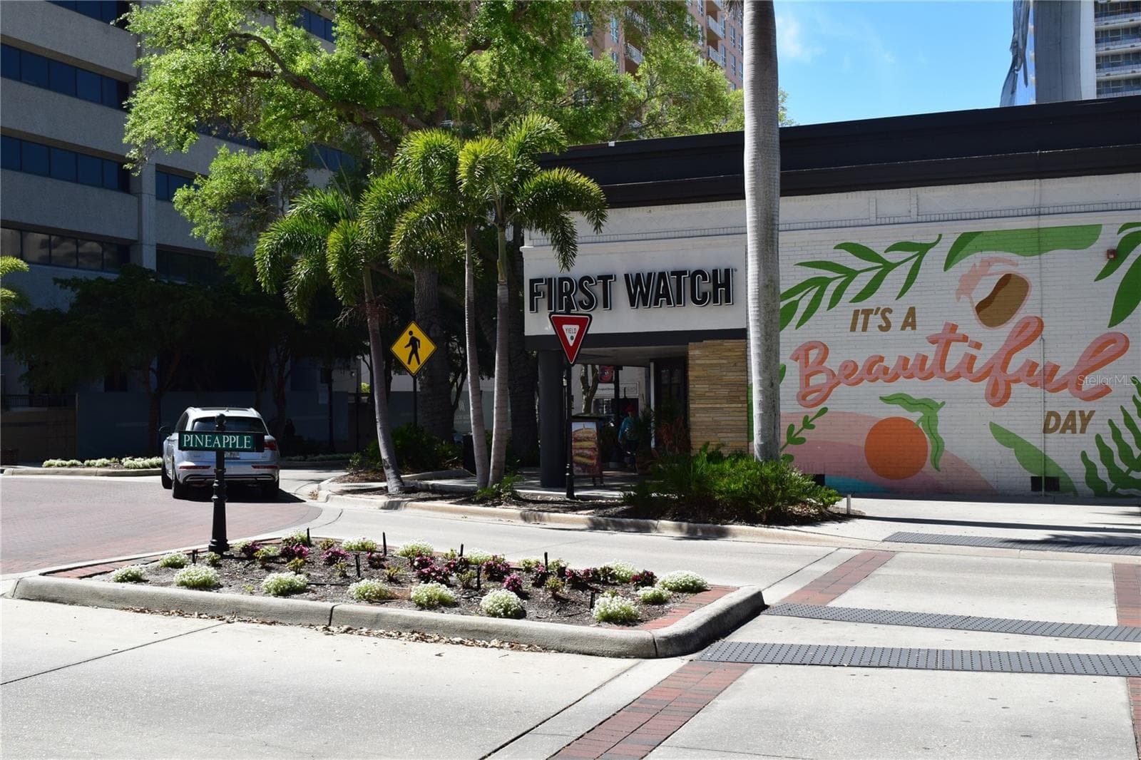 Breakfast across the street anyone? - 50 CENTRAL AVE #15A, SARASOTA