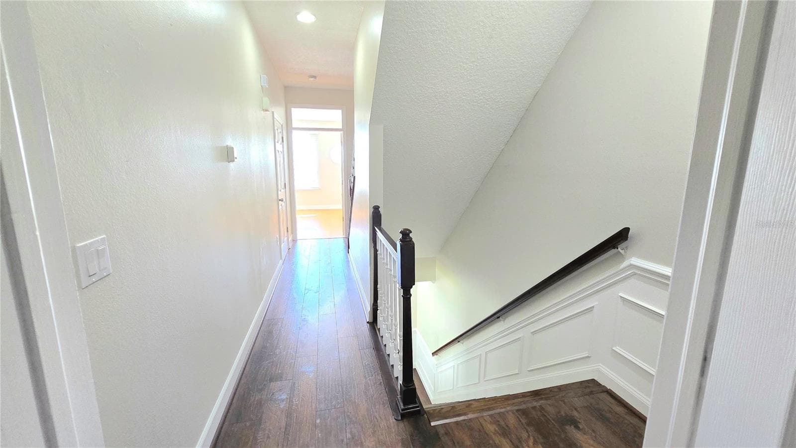 Townhouse at 1806 LAGO VISTA BLVD, PALM HARBOR, photo 7 of 31