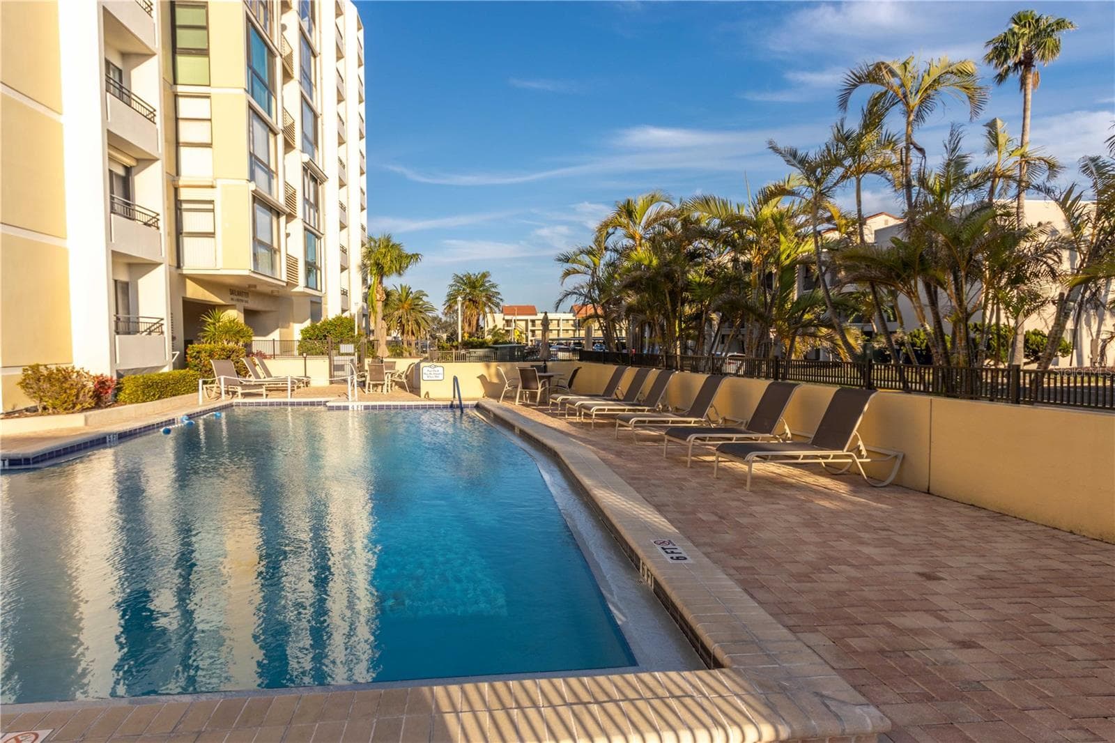 Condominium at 830 S GULFVIEW BLVD #501, CLEARWATER BEACH, photo 8 of 39