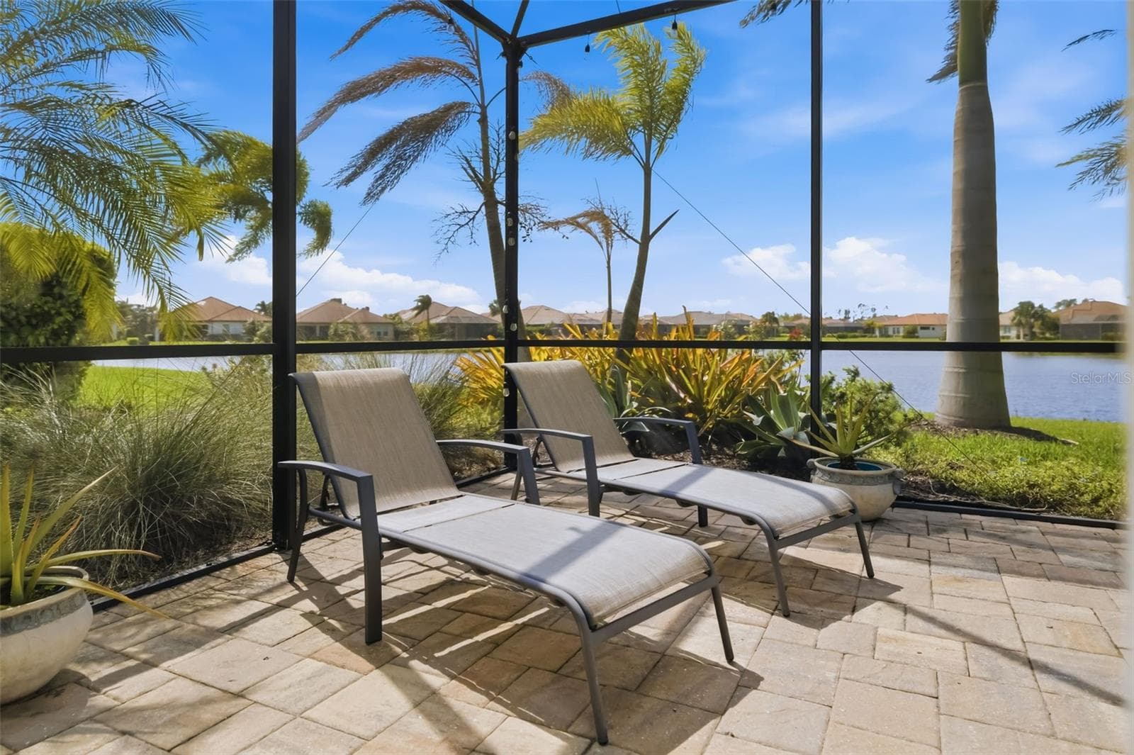 Screen Enclosure - 10107 CARNOUSTIE PL, BRADENTON