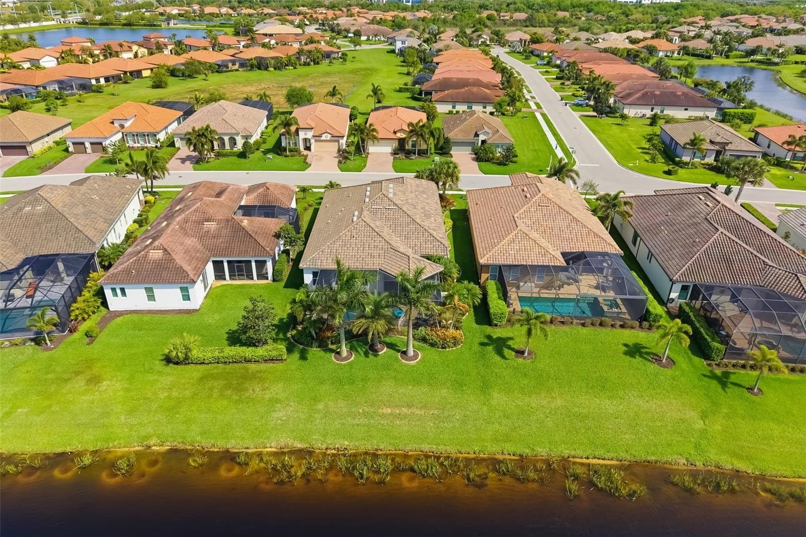 Single Family Residence at 10107 CARNOUSTIE PL, BRADENTON, photo 66 of 85