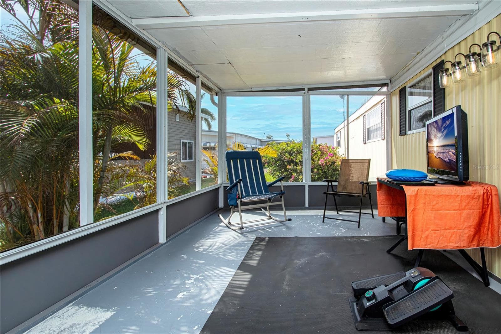 Manufactured Home at 420 49TH ST E #83, PALMETTO, photo 19 of 57