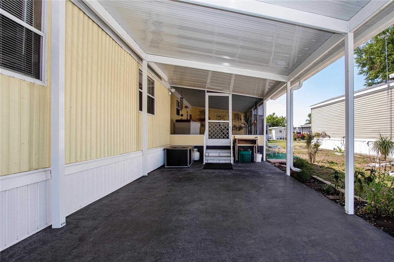 Manufactured Home at 420 49TH ST E #83, PALMETTO, photo 41 of 57