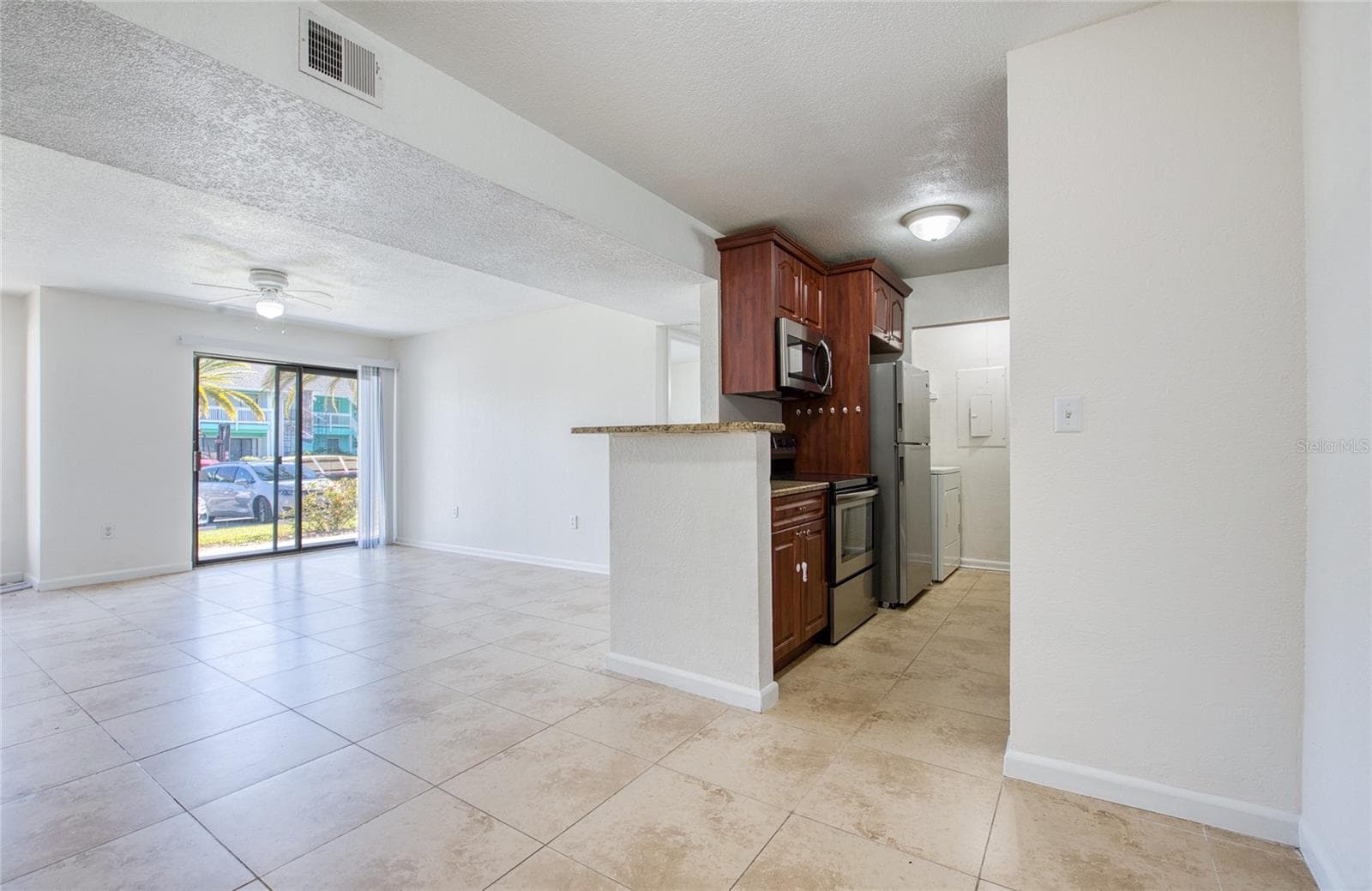 Condominium at 455 ALT 19 S #21, PALM HARBOR, photo 4 of 36