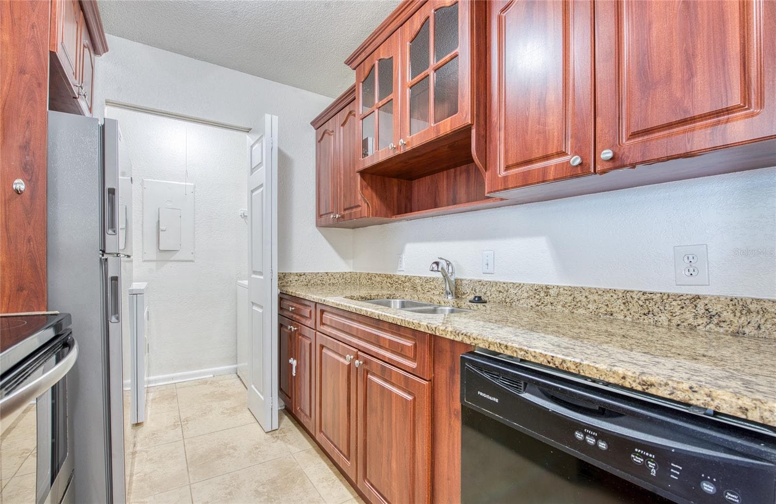 Condominium at 455 ALT 19 S #21, PALM HARBOR, photo 10 of 36