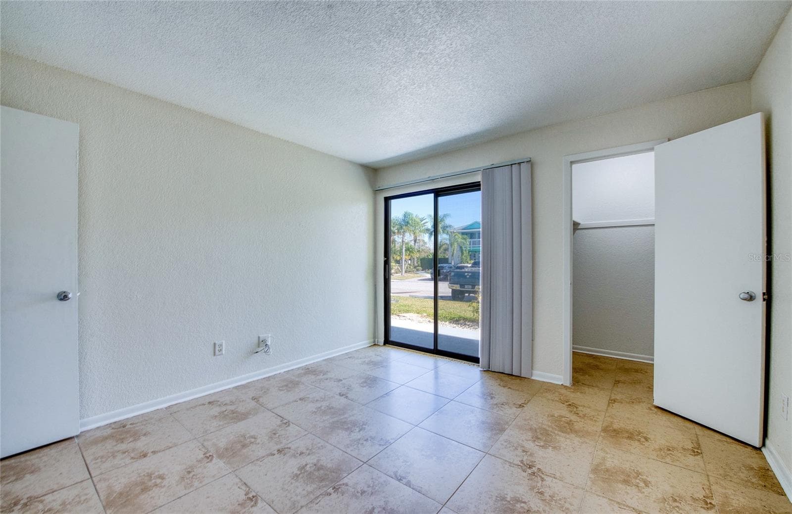 Condominium at 455 ALT 19 S #21, PALM HARBOR, photo 14 of 36