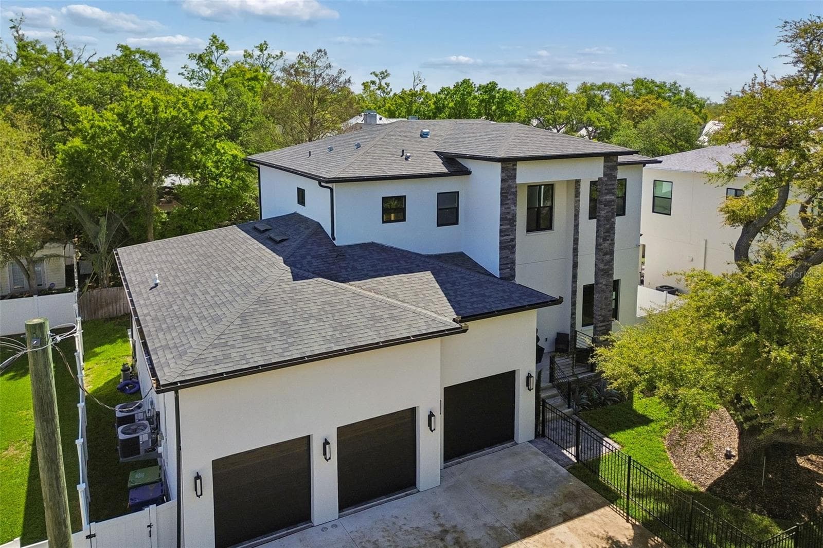 Single Family Residence at 5410 BAYSHORE BLVD, TAMPA, photo 65 of 66