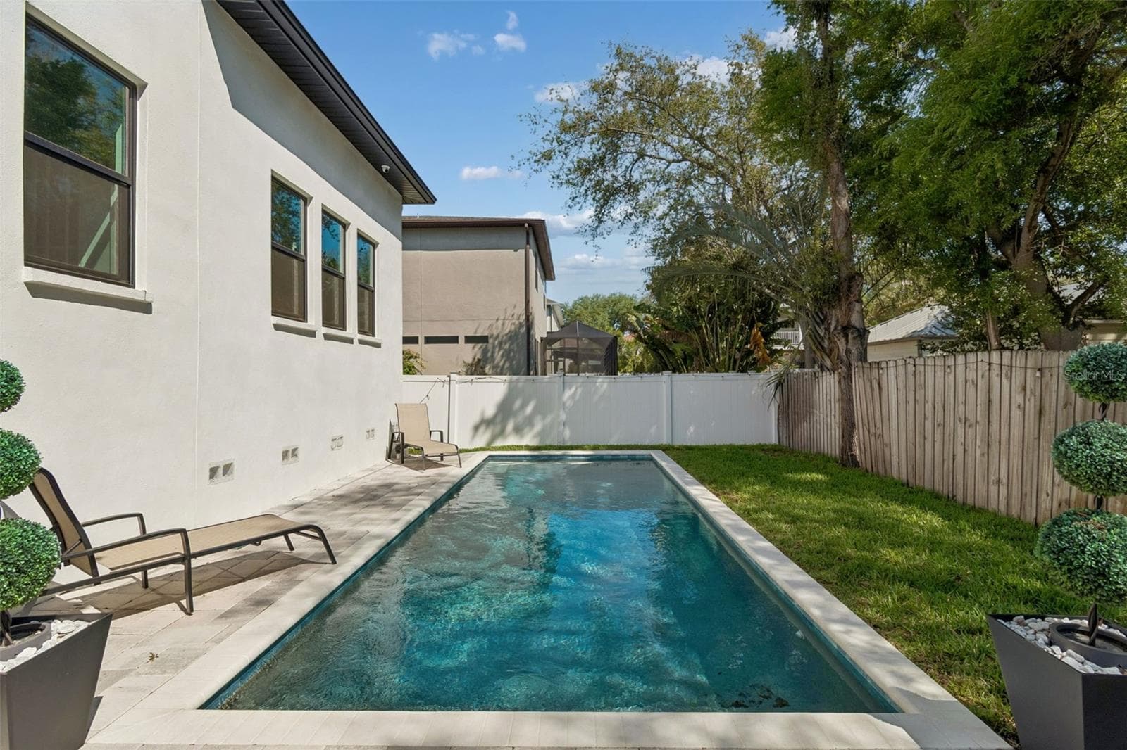 Single Family Residence at 5410 BAYSHORE BLVD, TAMPA, photo 11 of 66