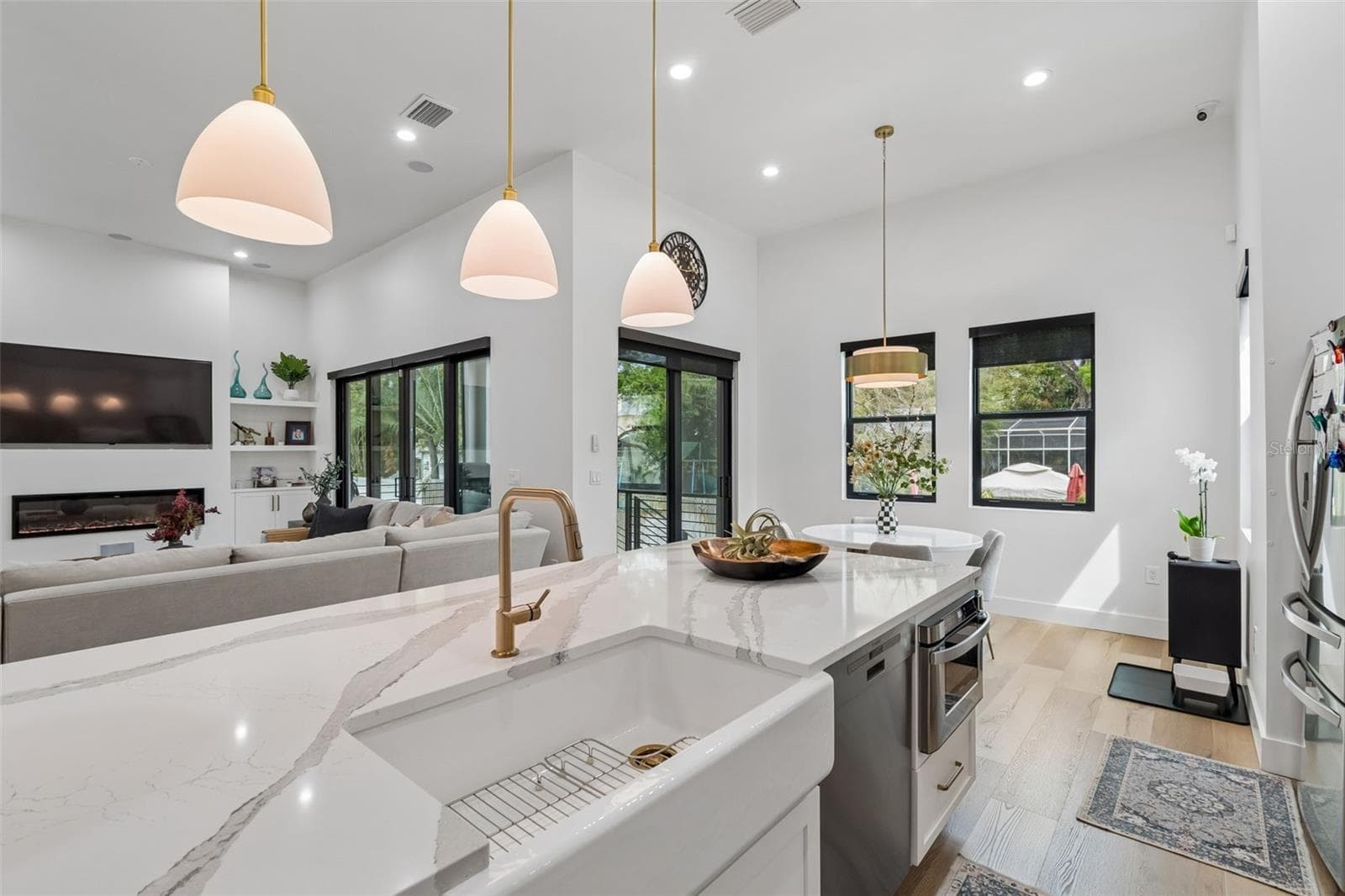 Single Family Residence at 5410 BAYSHORE BLVD, TAMPA, photo 32 of 66