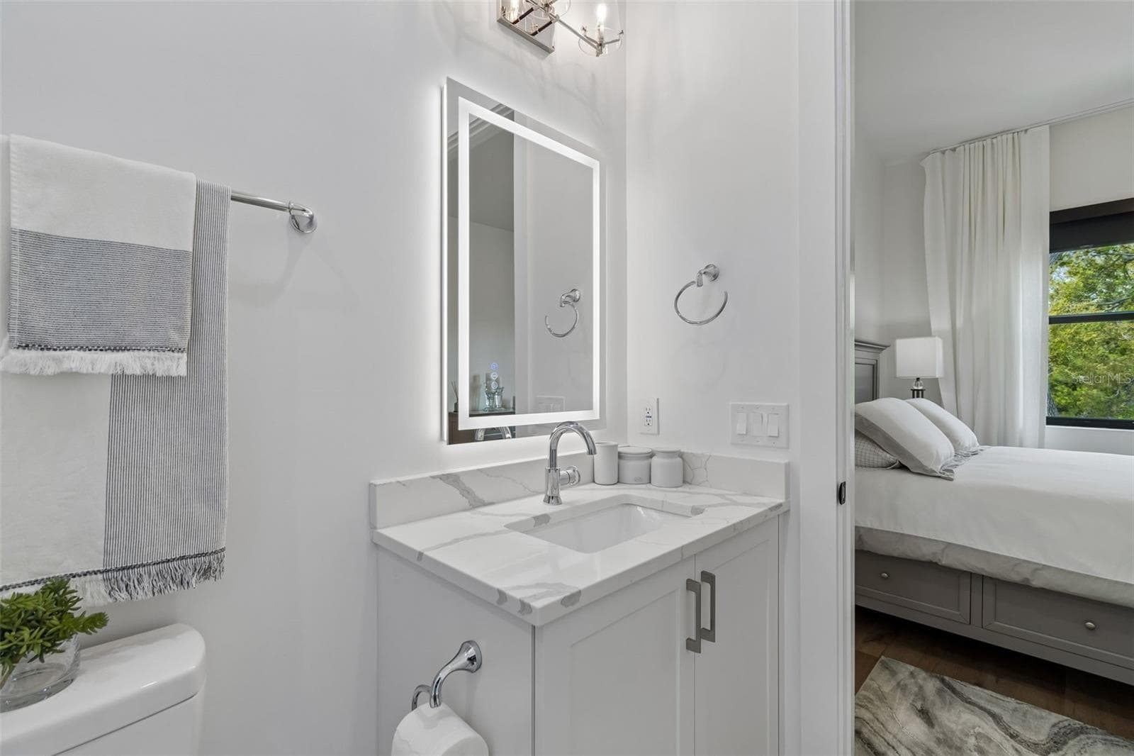 3rd guest en-suite bath - 5410 BAYSHORE BLVD, TAMPA