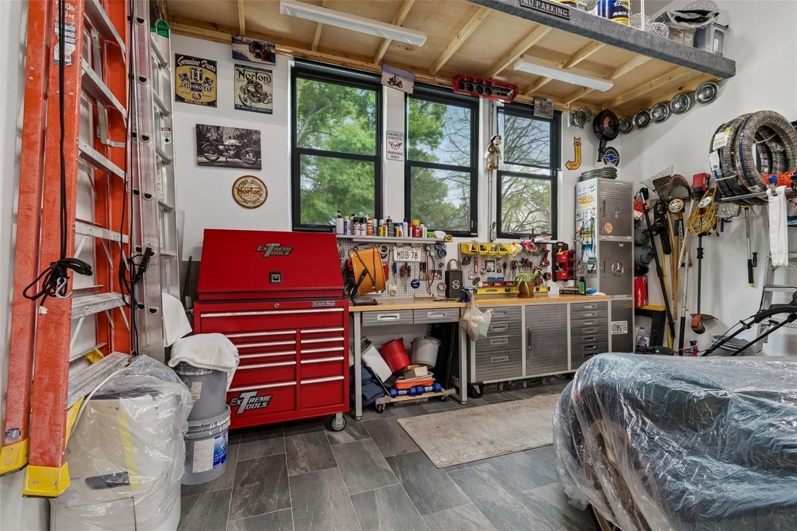 Fabylous workshop and storage - 5410 BAYSHORE BLVD, TAMPA