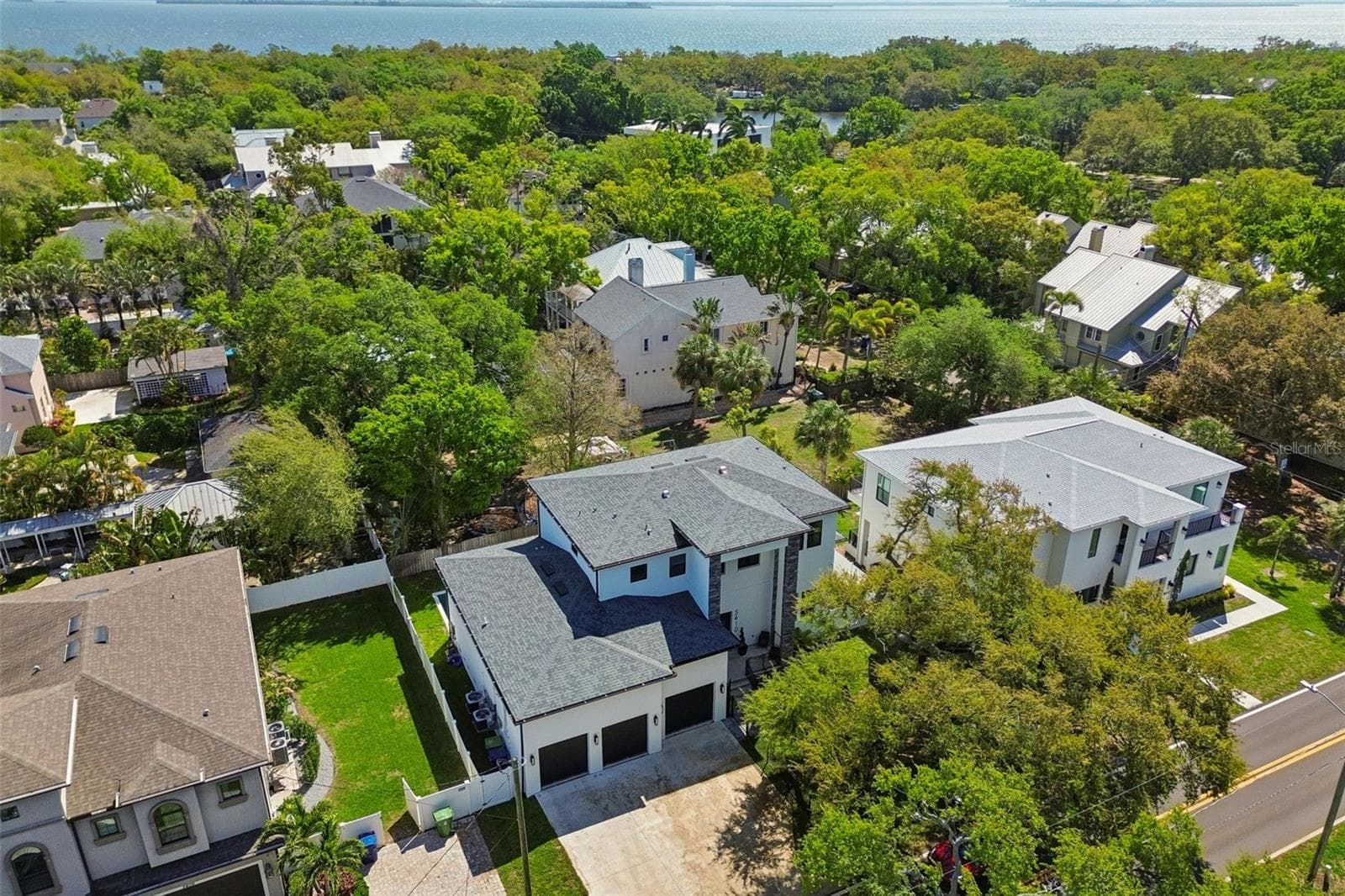 Beautiful Bayshore Boulevard in Tampa Yacht Club and Ballast Point area!! - 5410 BAYSHORE BLVD, TAMPA