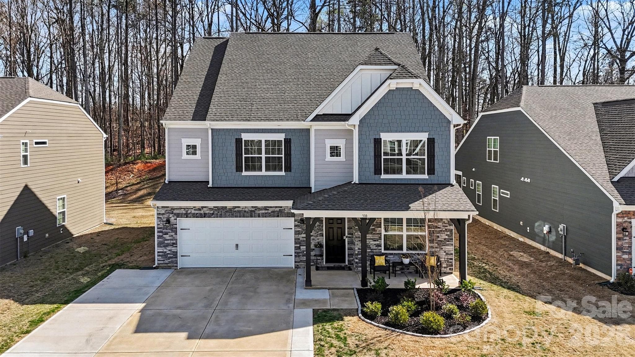Fabulous curb appeal - Troutman