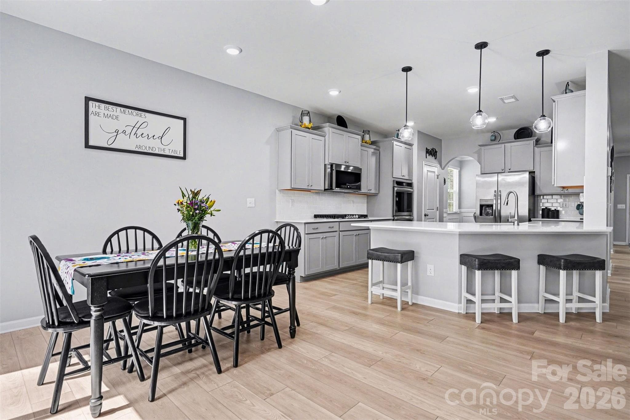 Breakfast nook off of kitchen - 310 Hamptons Cove Road, Troutman