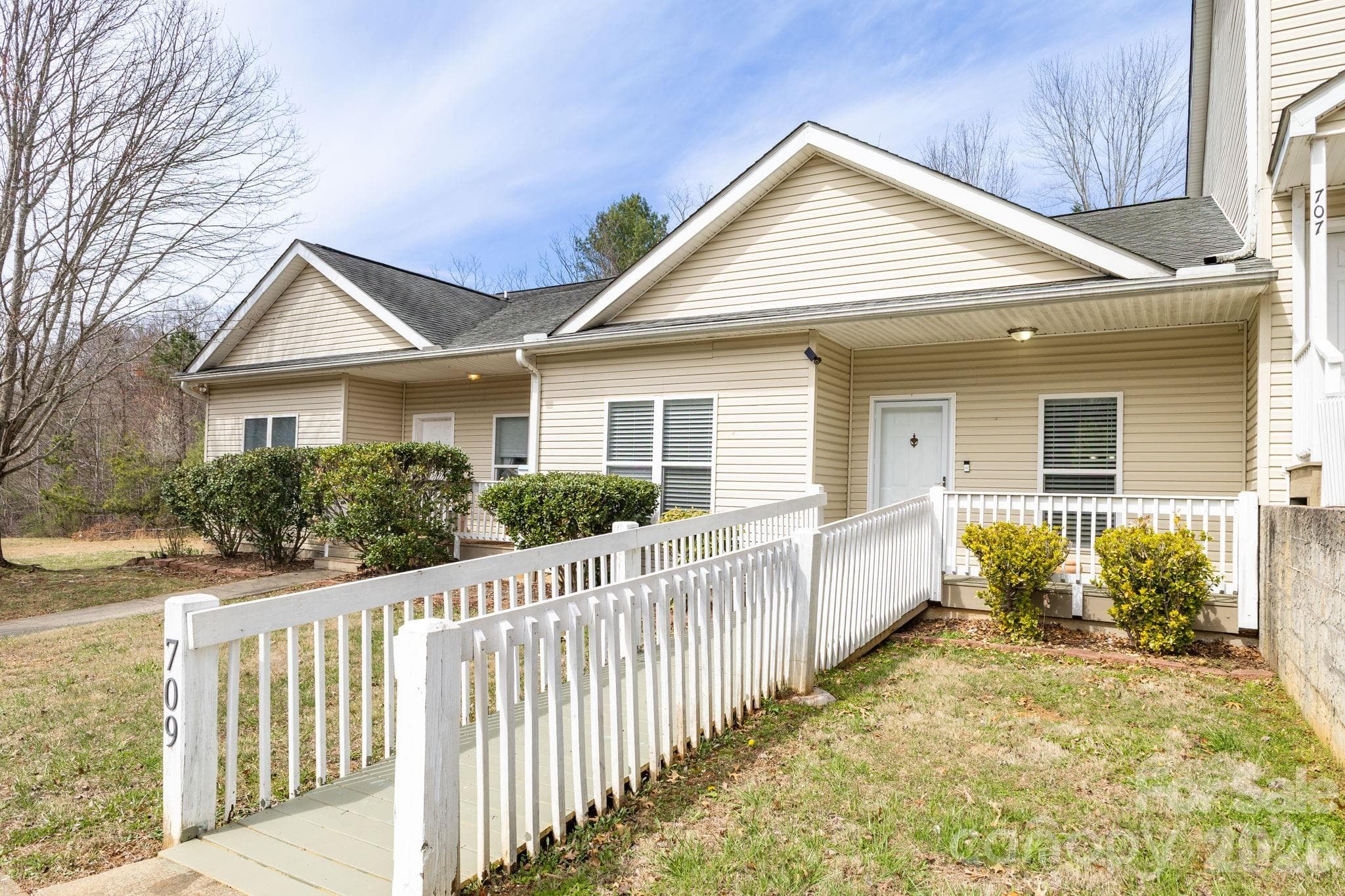 One level living, handicap accessible - Asheville