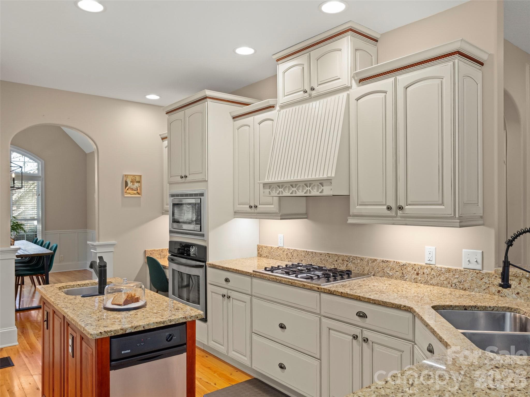 Single Family Residence at 47 Ledgestone Drive, Fairview, photo 12 of 35