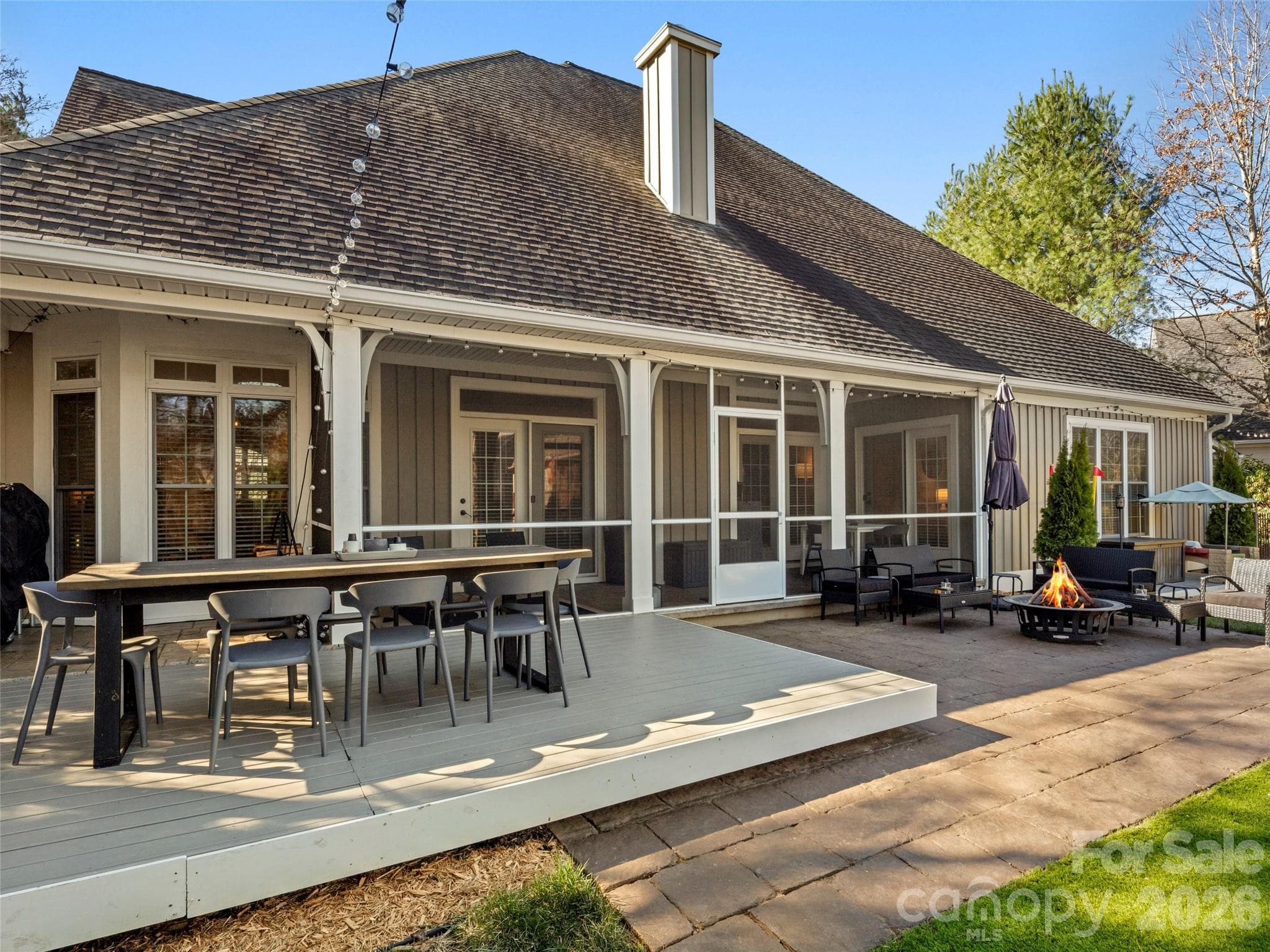 Single Family Residence at 47 Ledgestone Drive, Fairview, photo 18 of 35