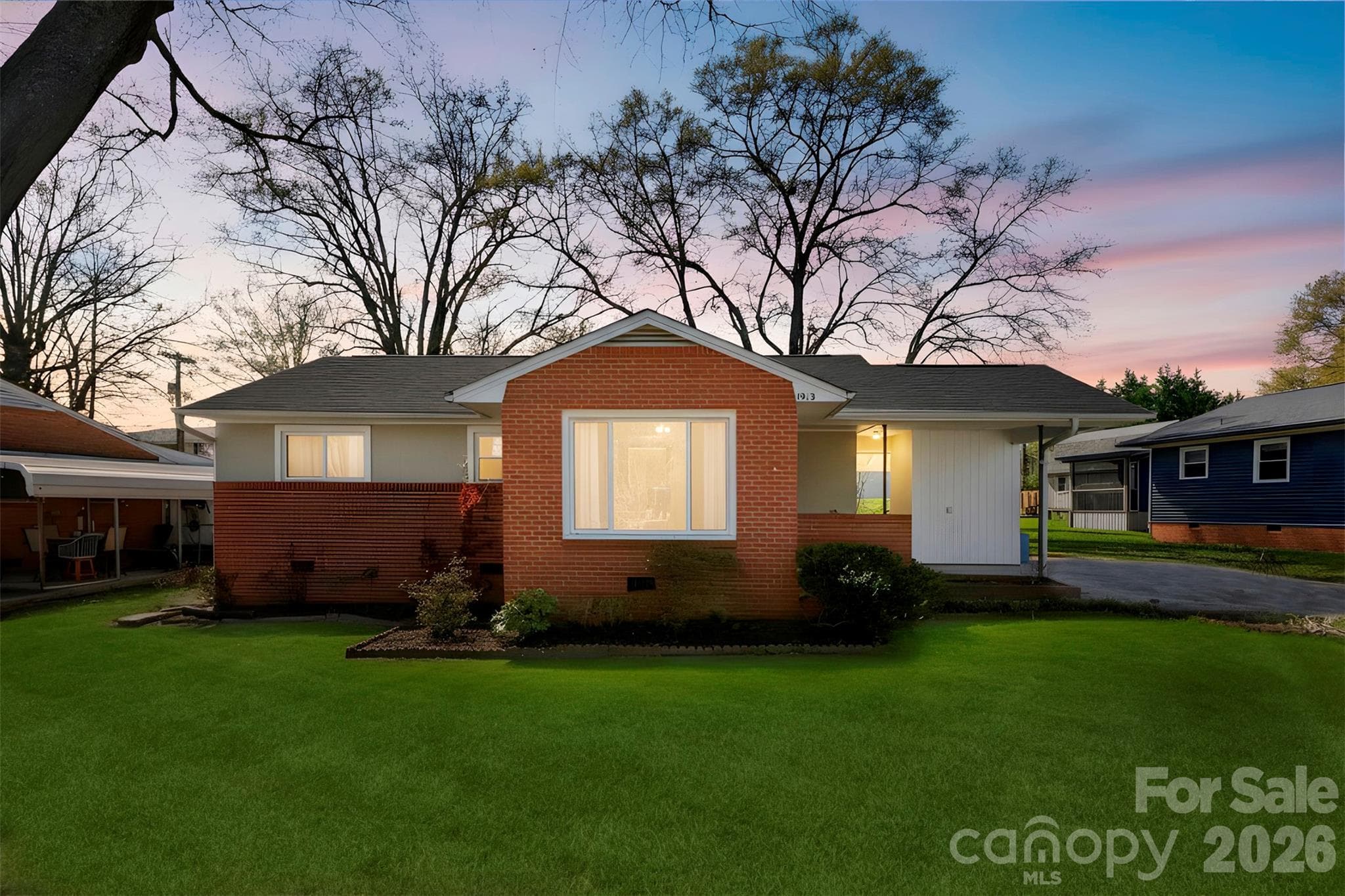 Single Family Residence at Gastonia, photo 2 of 22