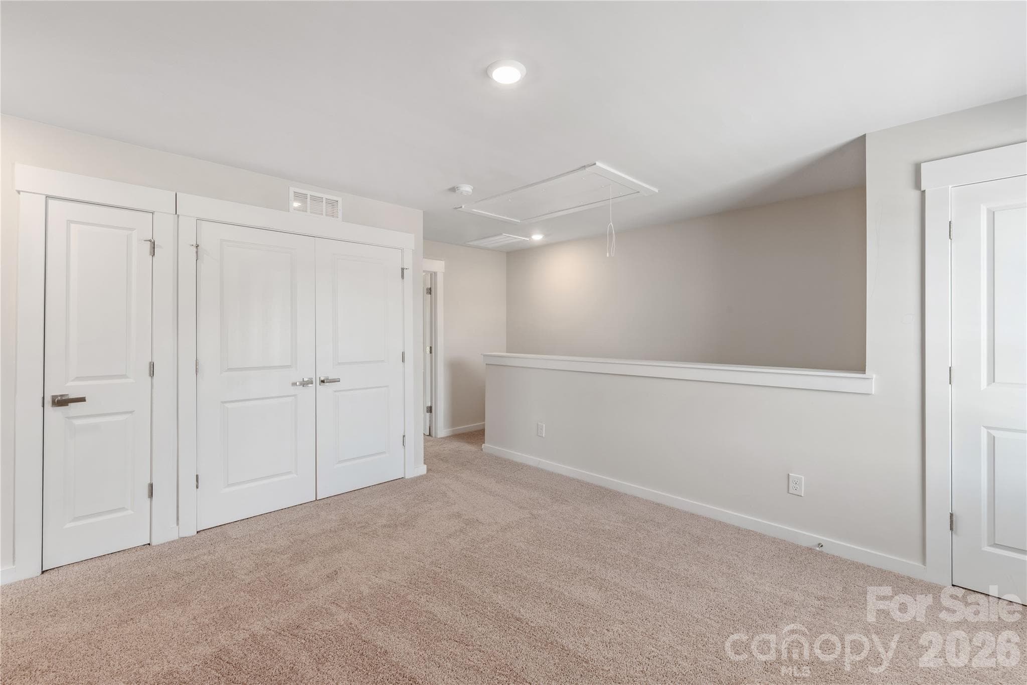 Single Family Residence at 3411 Robindale Drive, Winston Salem, photo 14 of 22