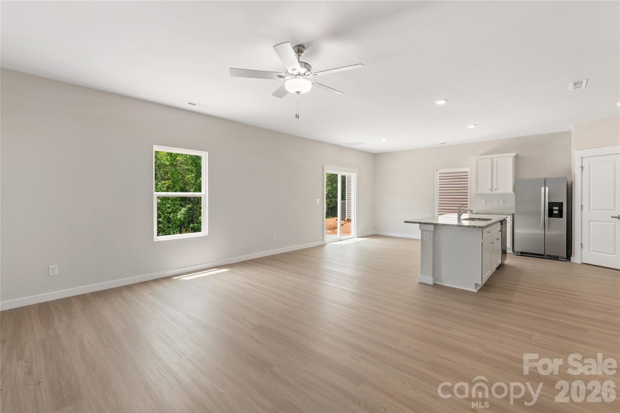 Single Family Residence at 3410 Robindale Drive, Winston Salem, photo 6 of 22