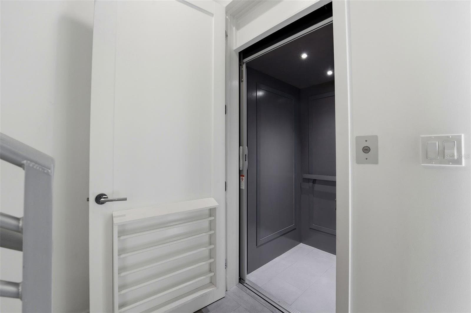 New Elevator to access all levels - 620 RAWLS AVE, SARASOTA