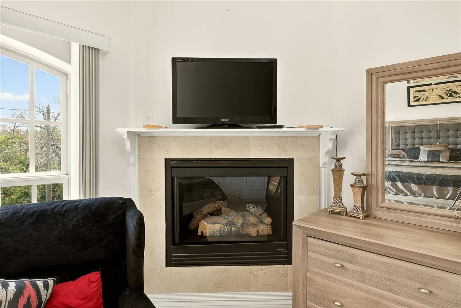 MASTER SUITE FIREPLACE - 6518 SAND SHORE LN, NEW PORT RICHEY