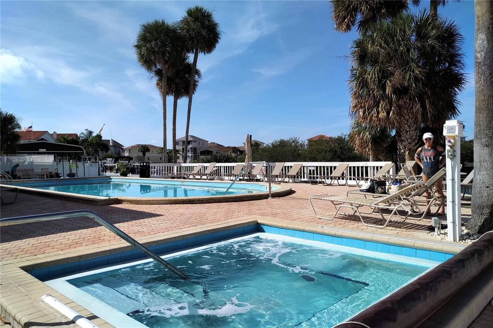 HOT TUB - 6518 SAND SHORE LN, NEW PORT RICHEY