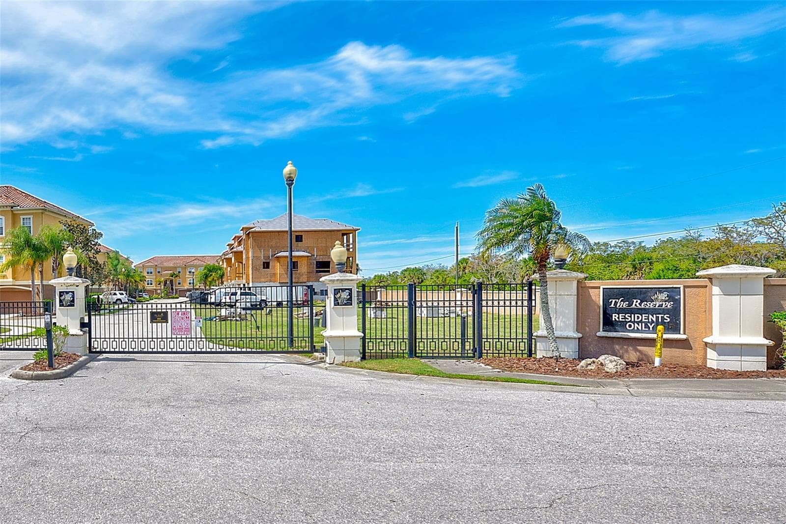GATED PRIVATE COMMUNITY ENTRANCE - 6518 SAND SHORE LN, NEW PORT RICHEY