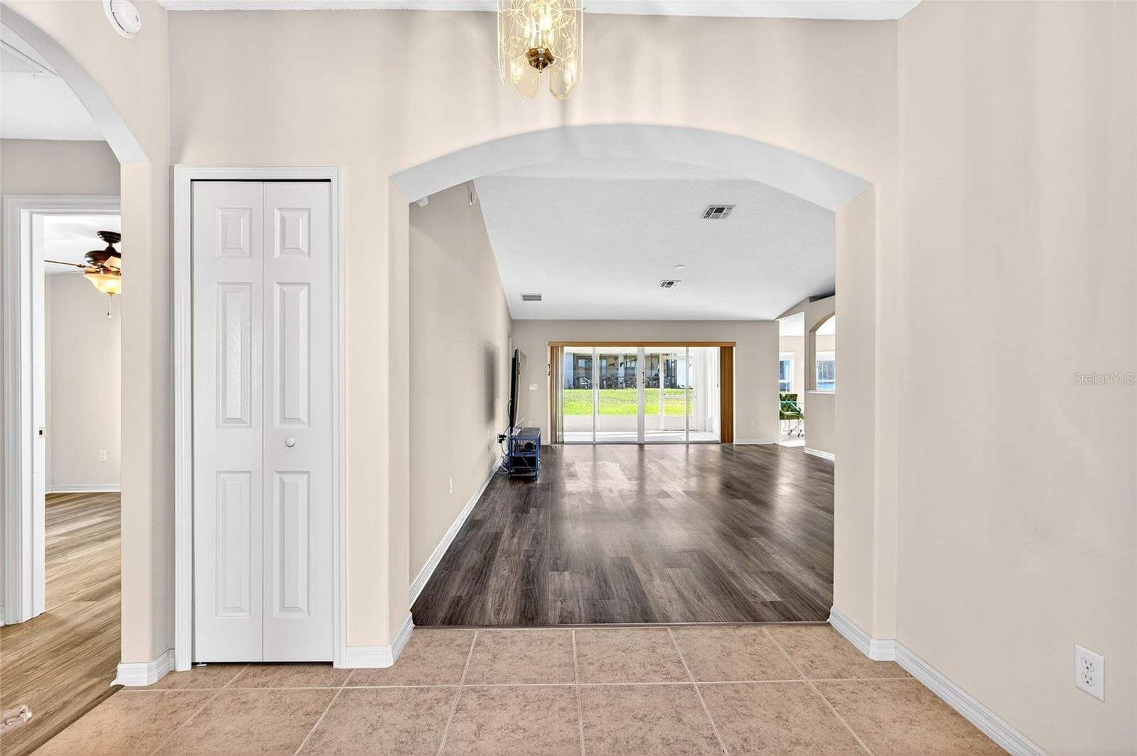 Single Family Residence at 1706 SW 156TH LN, OCALA, photo 3 of 44