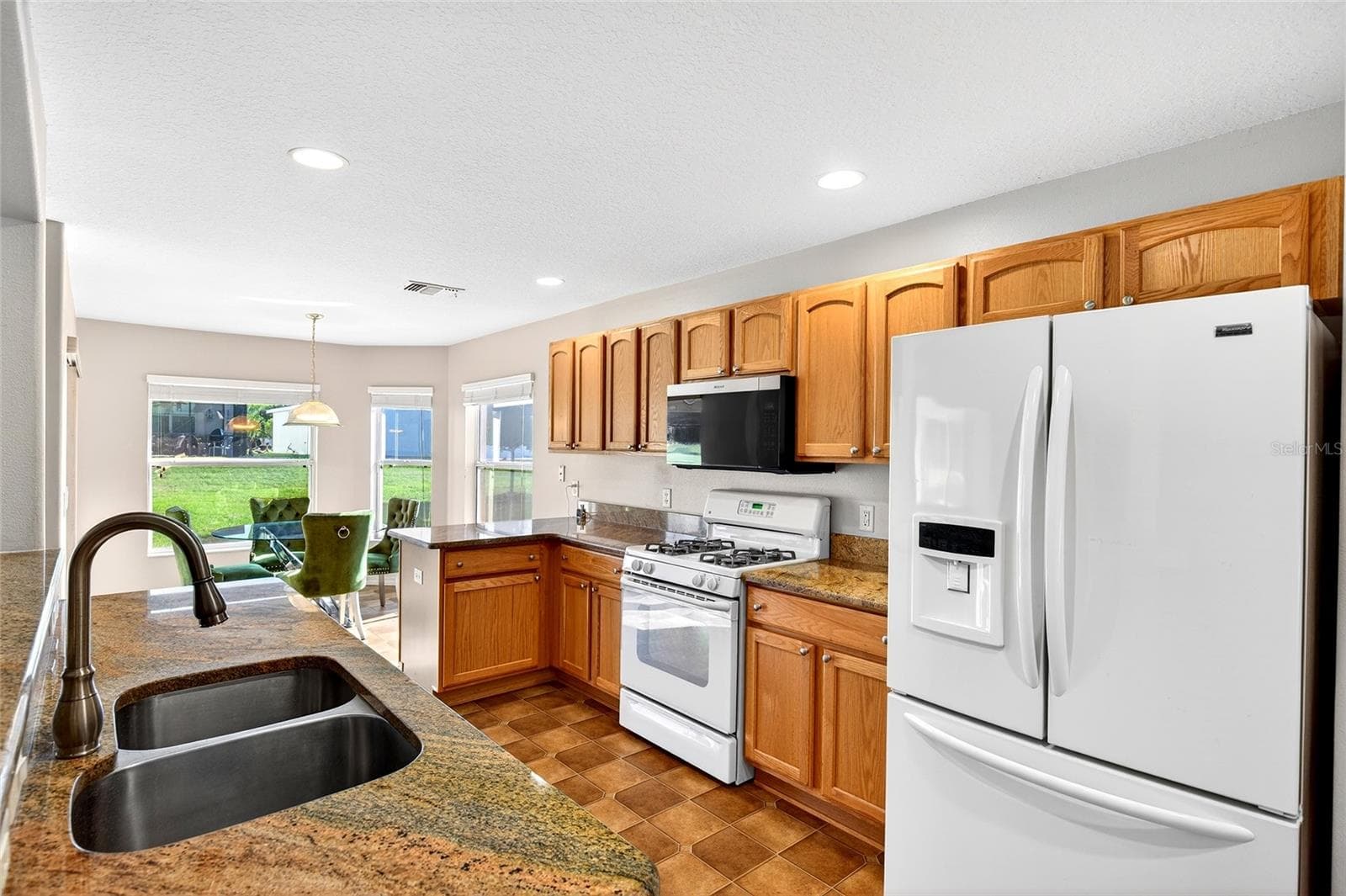 Single Family Residence at 1706 SW 156TH LN, OCALA, photo 8 of 44