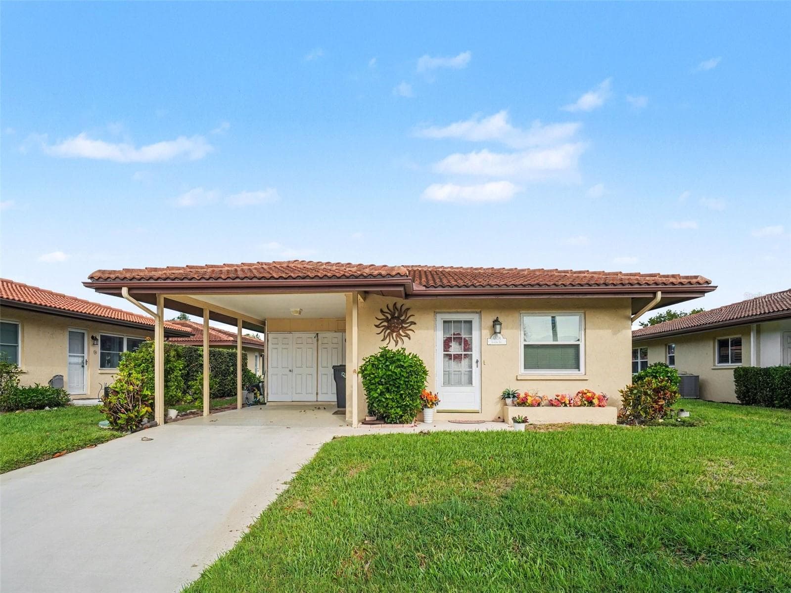 6608 AUBURN AVE