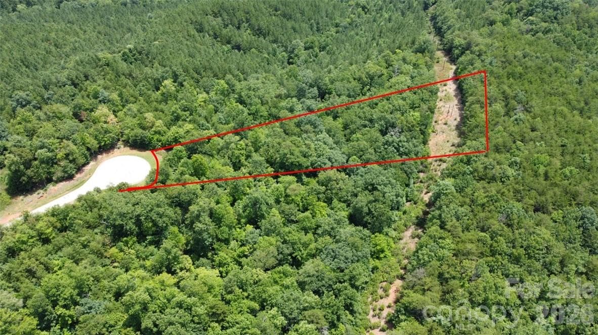 Line is estimate of property - Lot 59 Bear Cliff Way, Lake Lure