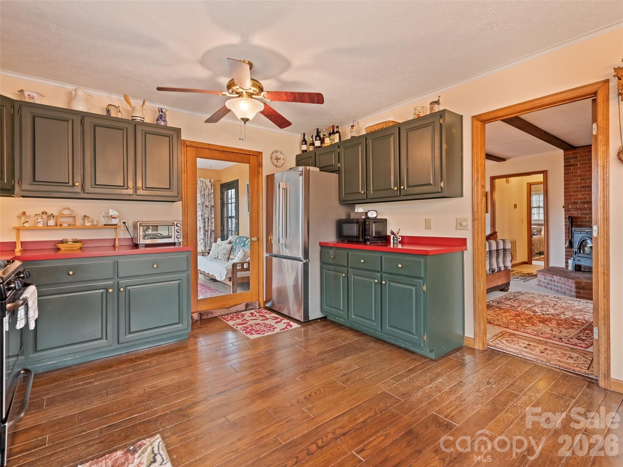Single Family Residence at 415 Treetop Lane, Waynesville, photo 15 of 47