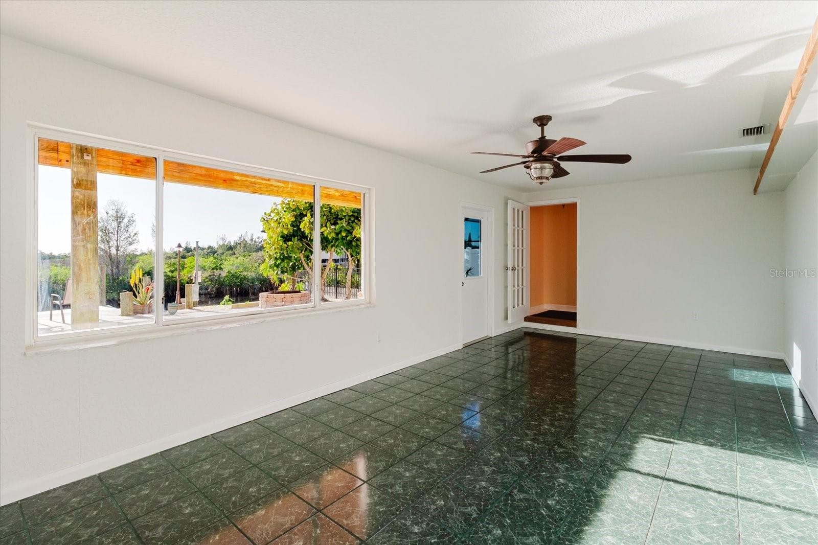 Single Family Residence at 12825 5TH ISLE, HUDSON, photo 9 of 22