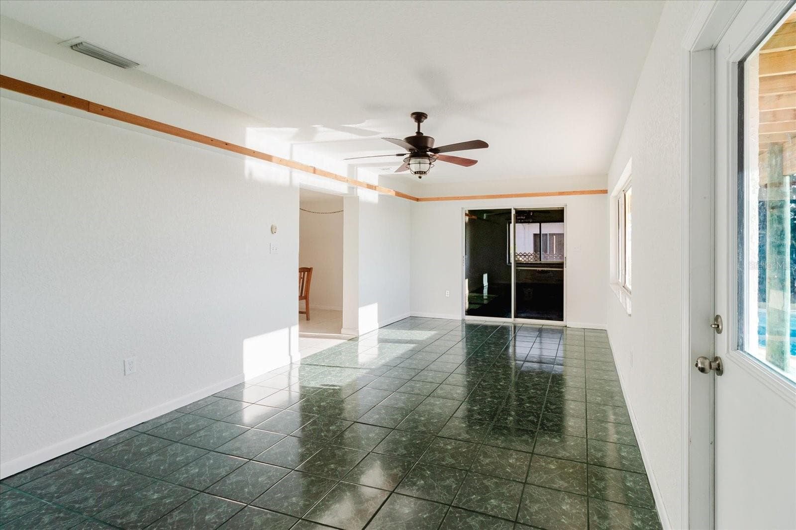 Single Family Residence at 12825 5TH ISLE, HUDSON, photo 10 of 22