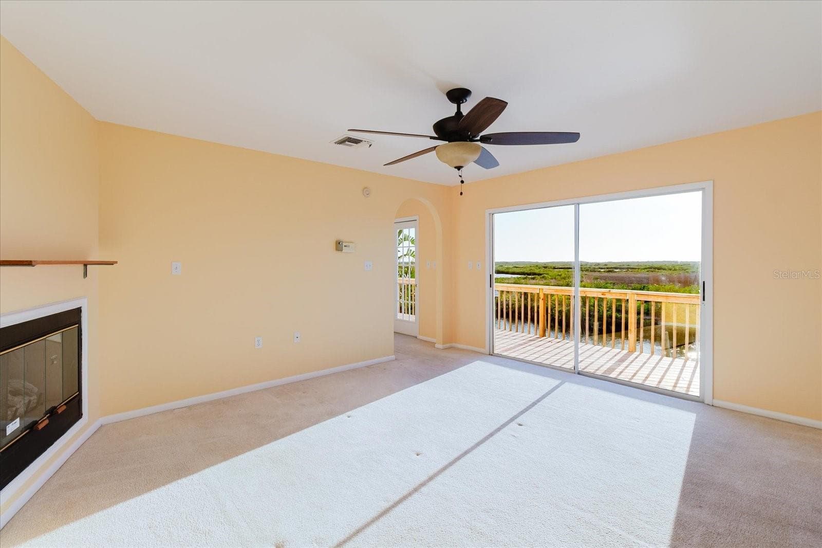 Single Family Residence at 12825 5TH ISLE, HUDSON, photo 12 of 22