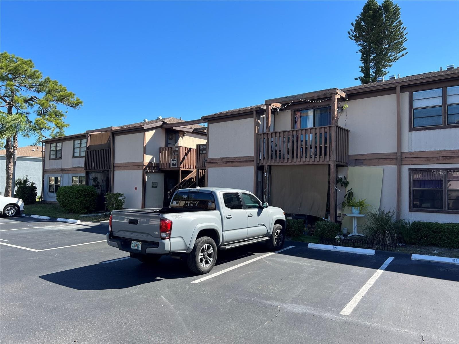 Condominium at 5026 WATER OAK DR #208, BRADENTON, photo 3 of 25