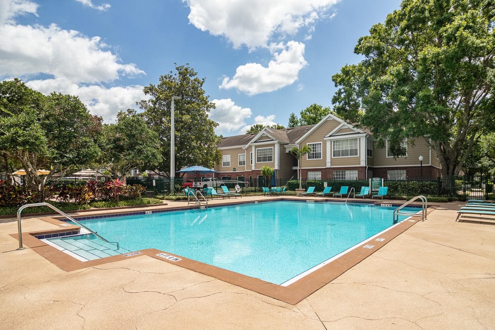 Condominium at 13003 PLANTATION PARK CIR #1323, ORLANDO, photo 34 of 38