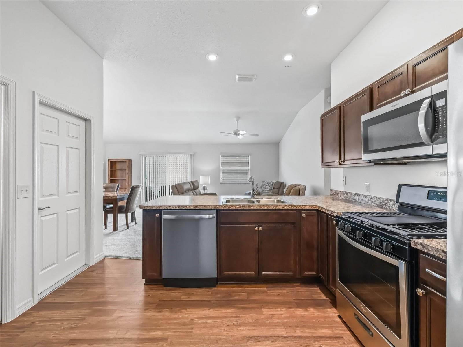 Villa at 5719 SPARTINA TER, THE VILLAGES, photo 16 of 26