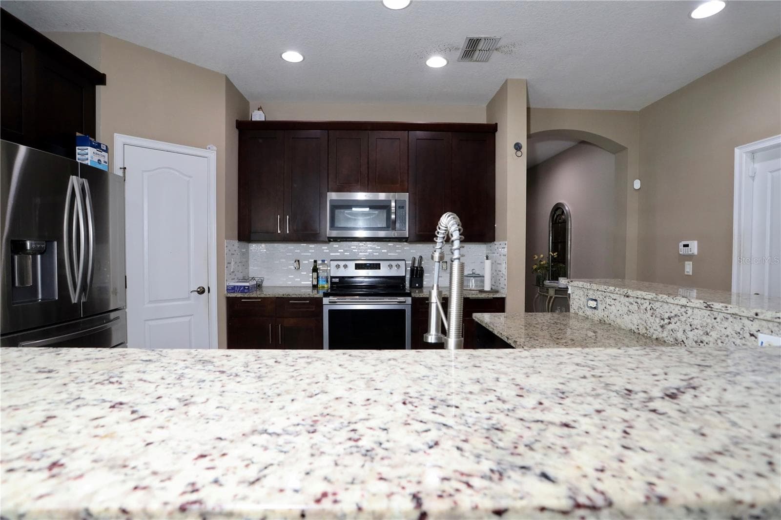kitchen - 13622 DARCHANCE RD, WINDERMERE