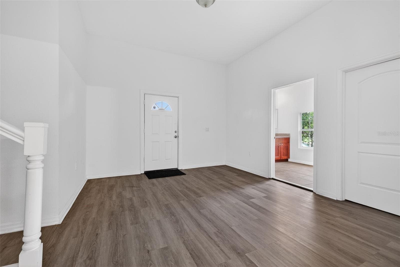Single Family Residence at 105 W COLUMBUS DR, TAMPA, photo 6 of 32