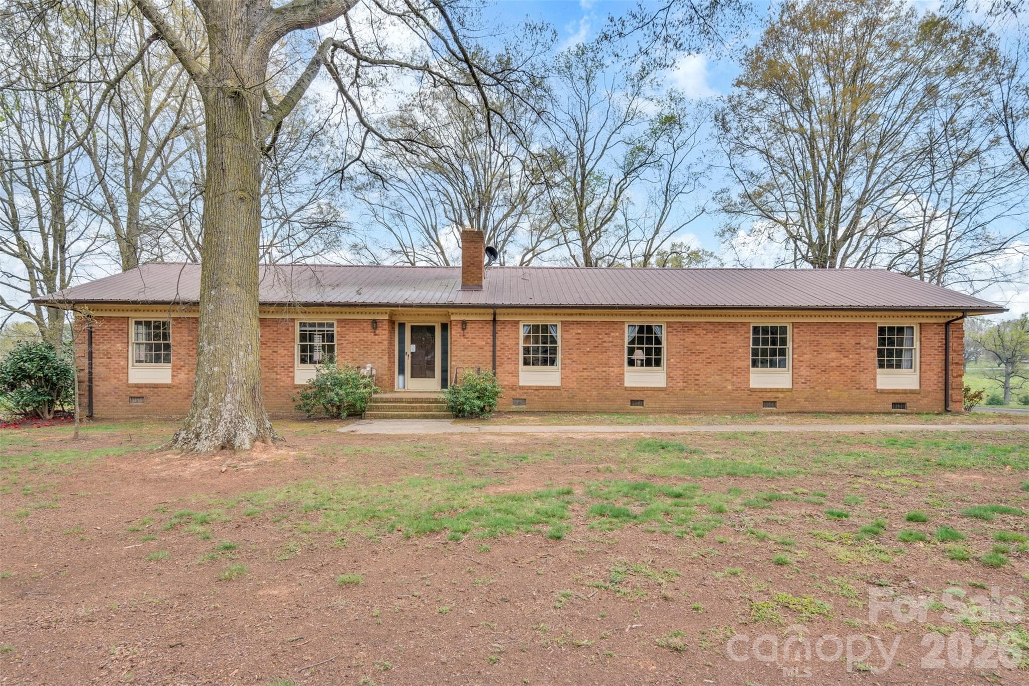 Single Family Residence at 1524 Old Lawyers Road, Marshville, photo 2 of 44