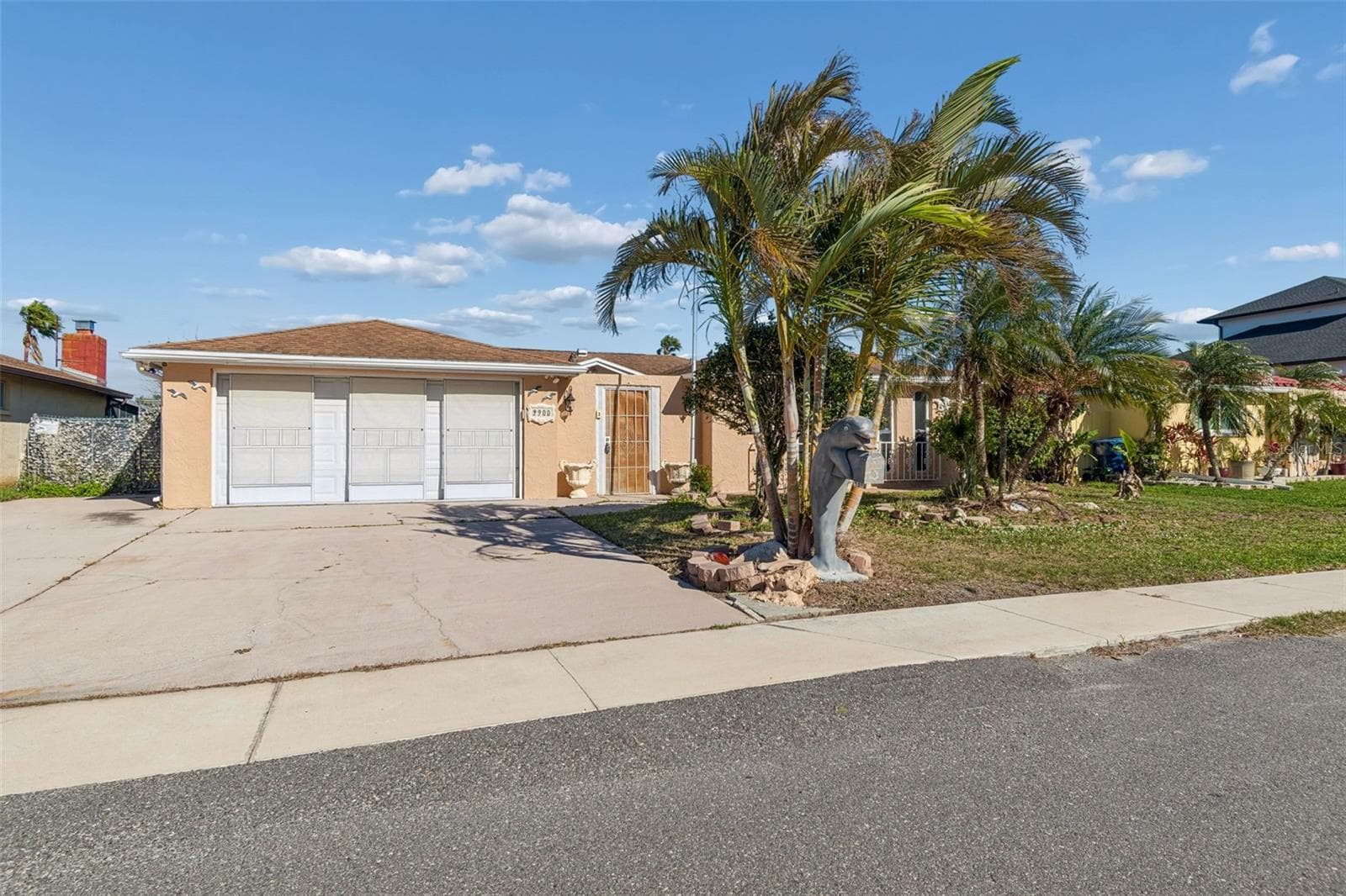 Single Family Residence at 9900 ISLAND HARBOR DR, PORT RICHEY, photo 2 of 32