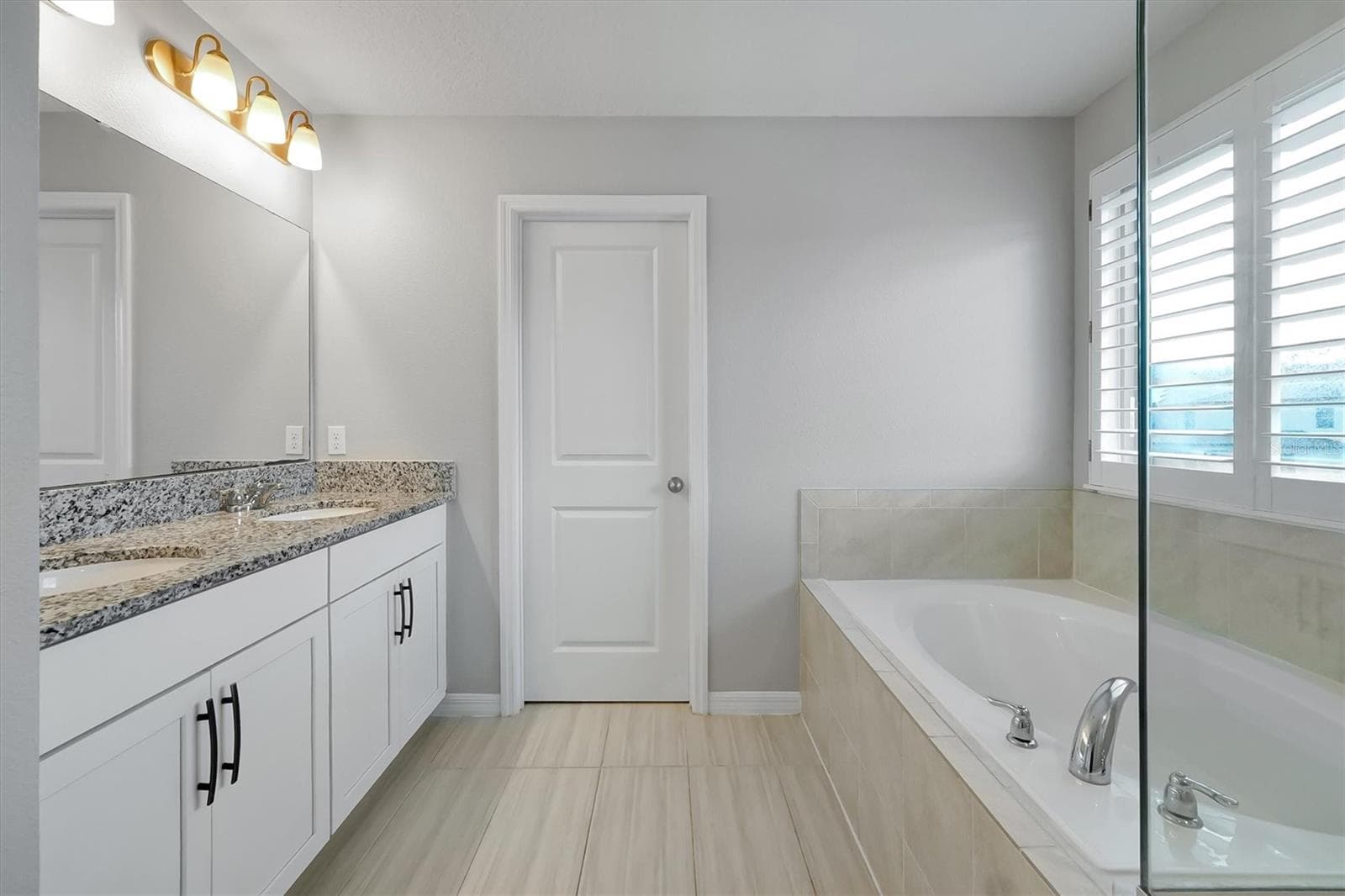 Single Family Residence at 9872 AUREA MOSS LN, ORLANDO, photo 27 of 47
