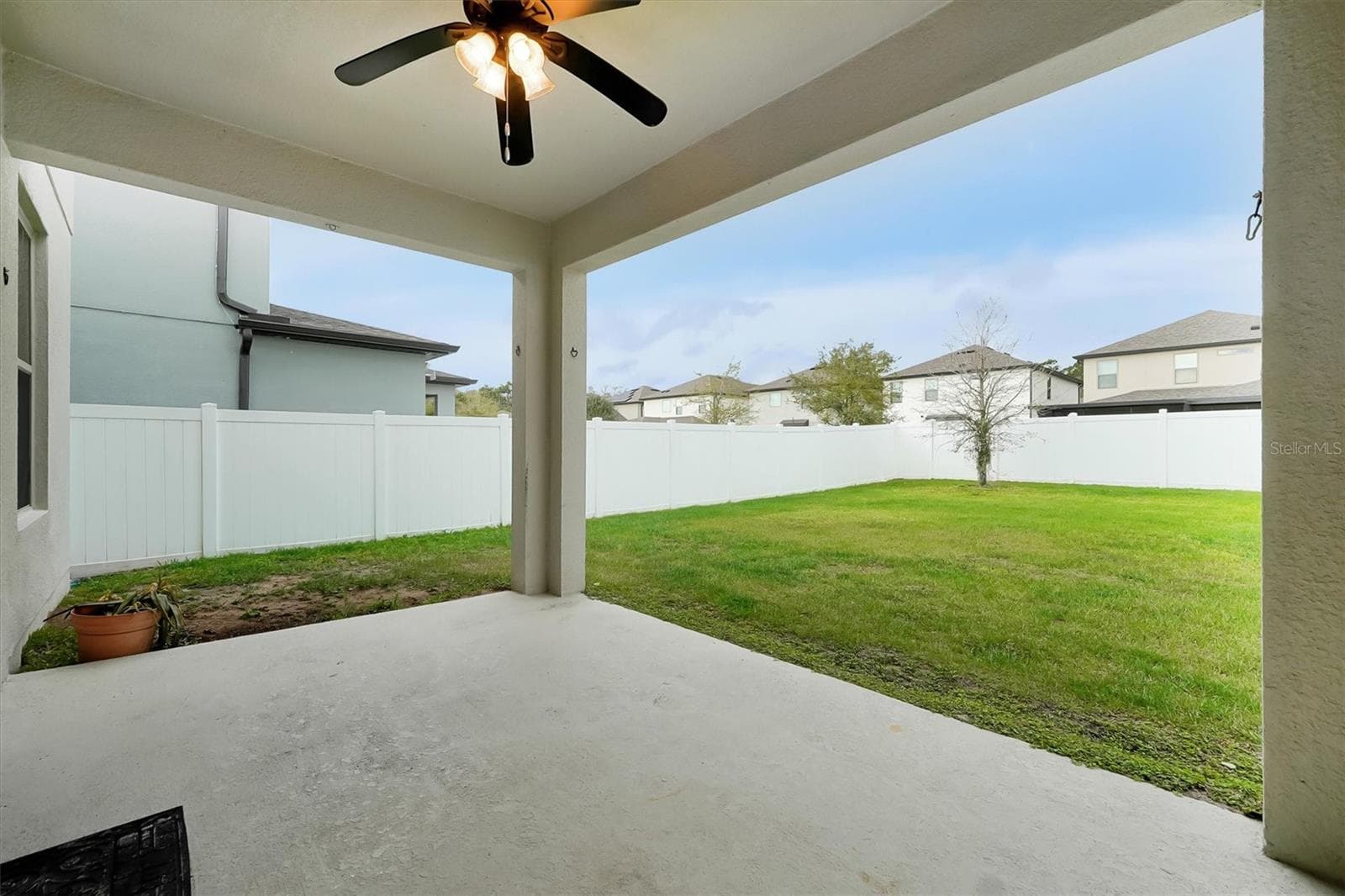 Single Family Residence at 9872 AUREA MOSS LN, ORLANDO, photo 39 of 47