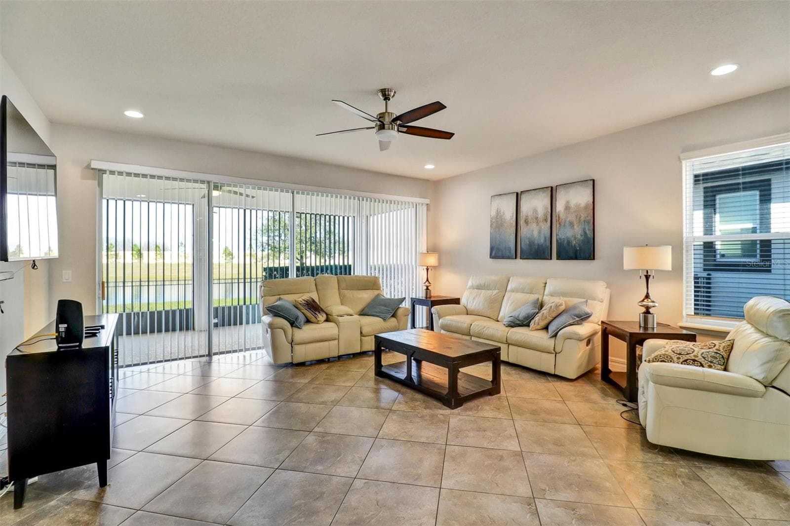 Single Family Residence at 7921 CORKFIELD AVE, ORLANDO, photo 20 of 75