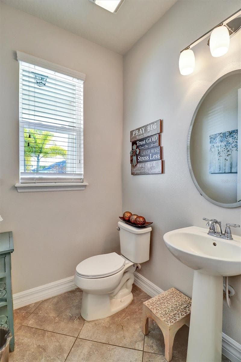 Single Family Residence at 7921 CORKFIELD AVE, ORLANDO, photo 26 of 75