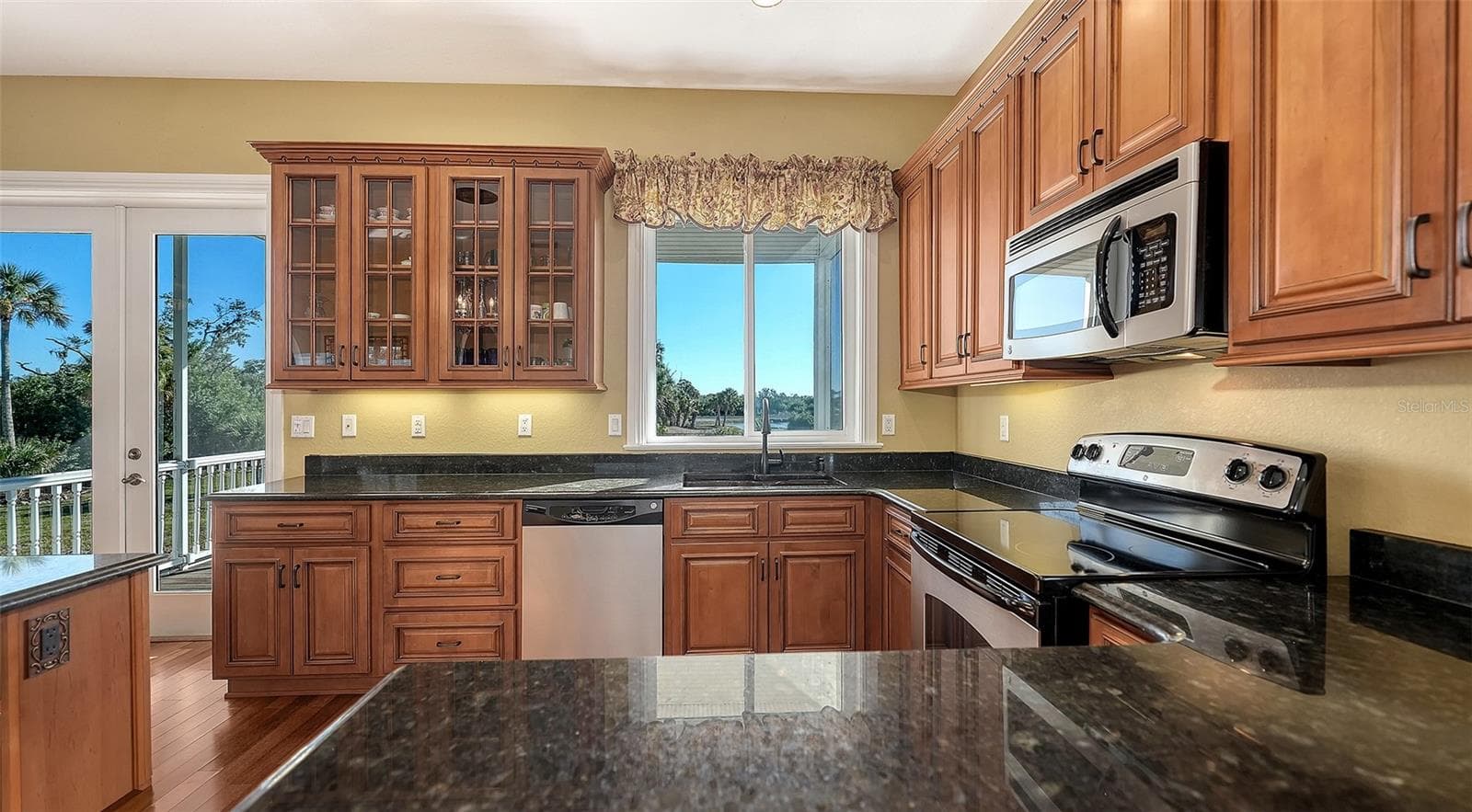 Single Family Residence at 925 BAYSHORE DR, TERRA CEIA, photo 30 of 55