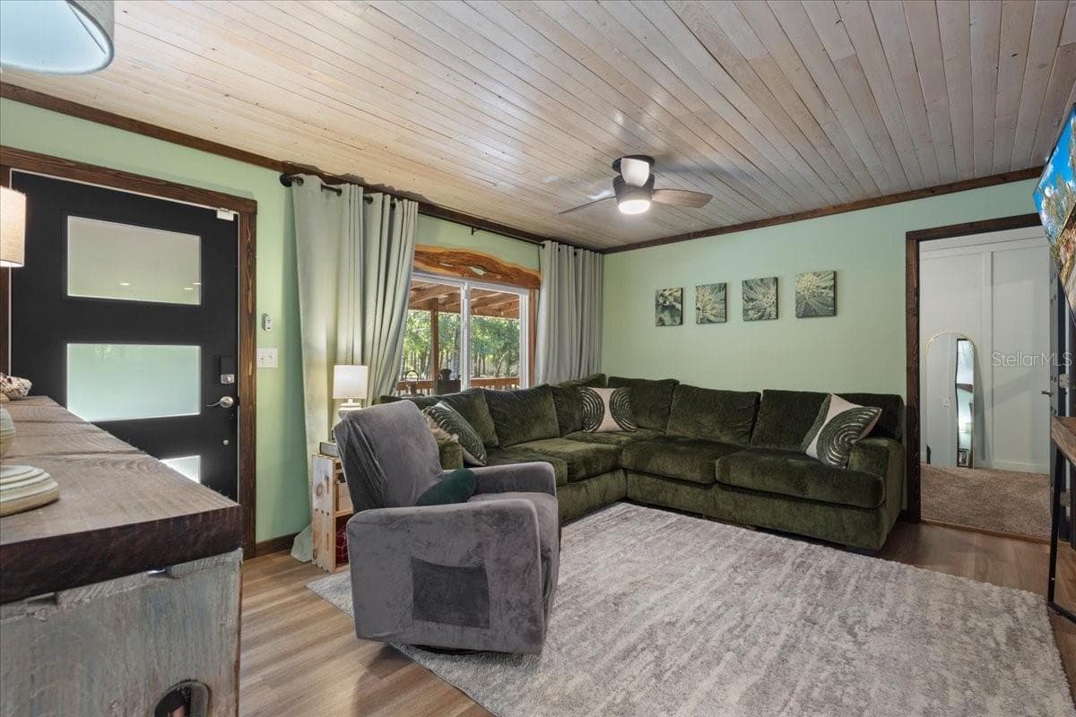 Manufactured Home at 5850 NW 50TH ST, BELL, photo 11 of 44