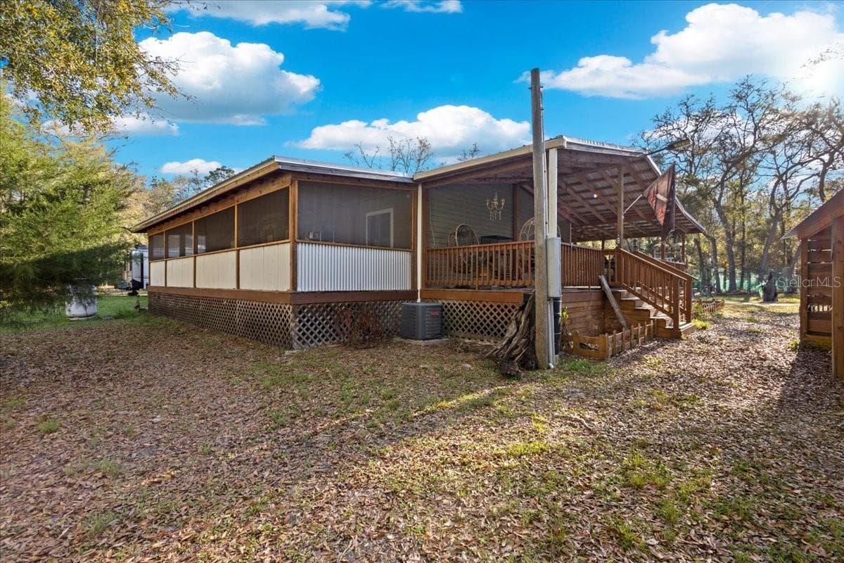 Manufactured Home at 5850 NW 50TH ST, BELL, photo 34 of 44